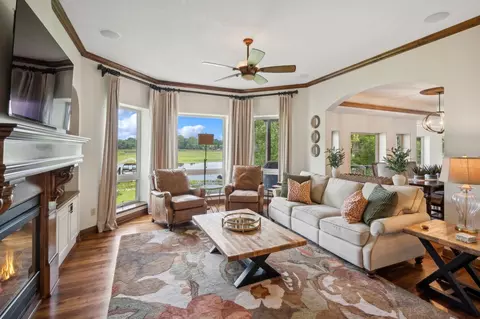 Living - 60 Crabapple Ln, Excelsior, MN 55331 photo 4 of 5