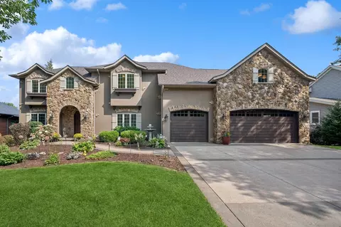 60 Crabapple Ln, Excelsior, MN 55331