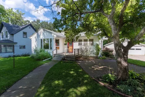 412 W Beech Ave, Fergus Falls, MN 56537
