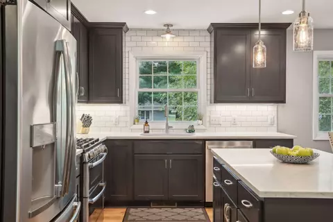 533 Sand Creek Dr NW, Coon Rapids, MN 55448