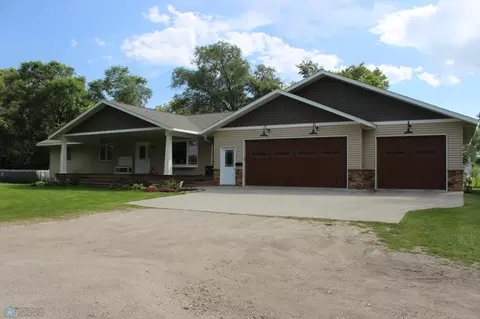 802 2nd Ave E, Ada, MN 56510
