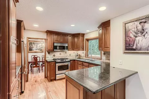 4551 Ches Mar Dr, Eagan, MN 55123 photo 6
