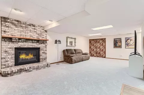 4551 Ches Mar Dr, Eagan, MN 55123 photo 23