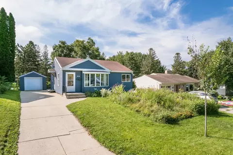 428 E Saint Charles Ave, Fergus Falls, MN 56537