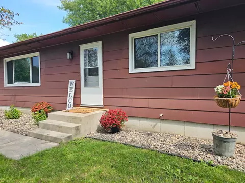 331 8th St E, Hector, MN 55342 photo 5