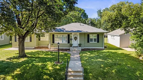 4927 Upton Ave N, Minneapolis, MN 55430