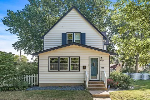 417 11th Ave N, Hopkins, MN 55343