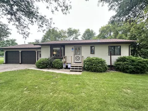 505 4th St NW, Frazee, MN 56544