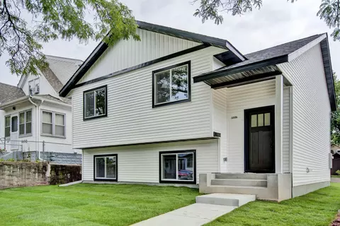 1006 Conway St, Saint Paul, MN 55106