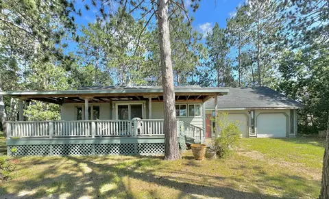 26 Fern Ave SE, Menahga, MN 56464