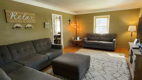 2082 3rd St E, Saint Paul, MN 55119 photo 3