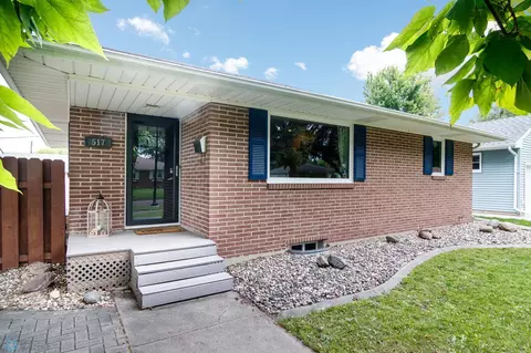 517 24th Ave N, Fargo, ND 58102
