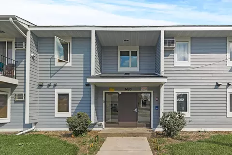 3600 Penn Ave N #104, Minneapolis, MN 55412
