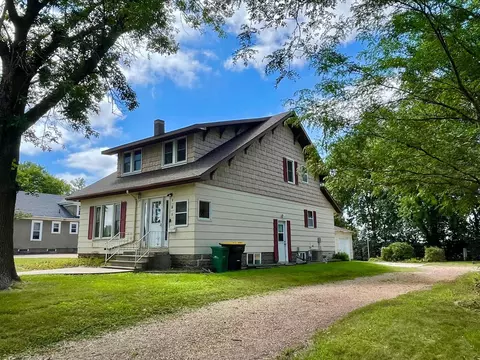 121 W Street St N, Sanborn, MN 56083