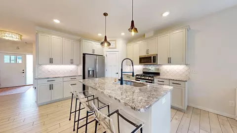 843 Golfview Ave, Zumbrota, MN 55992