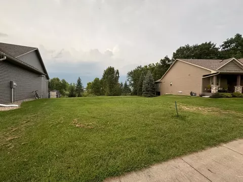 2620 Oak Lawn Dr, Northfield, MN 55057