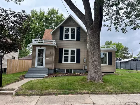 521 Alice Ave, Albert Lea, MN 56007