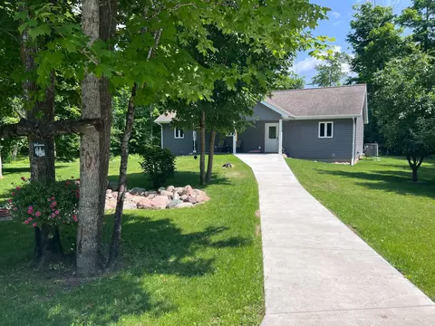 10022 Lamon Rd NE, Bemidji, MN 56601
