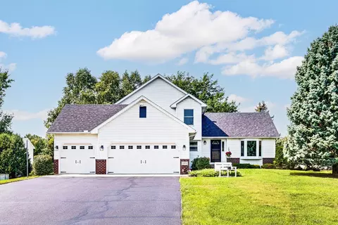5975 Norway Pine Ct, White Bear Township, MN 55110