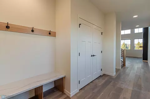 7457 Eagle Pointe Dr S, Fargo, ND 58104 photo 3