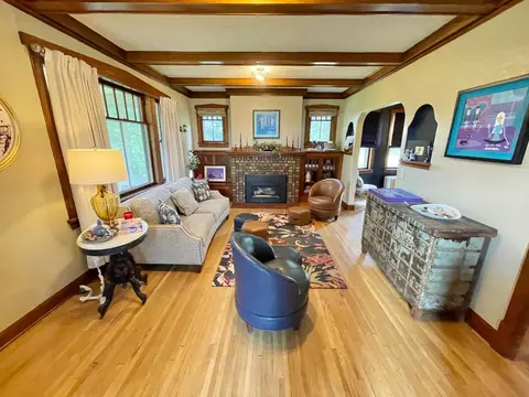 Living - 38364 200th St, Springfield, MN 56087 photo 3 of 8