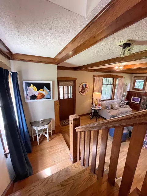 Entry Way - 38364 200th St, Springfield, MN 56087 photo 7 of 13