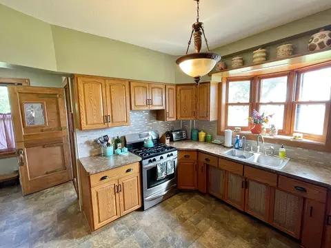 Kitchen - 38364 200th St, Springfield, MN 56087 photo 3 of 3
