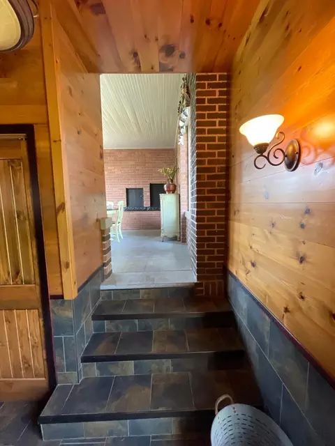 Entry Way - 38364 200th St, Springfield, MN 56087 photo 11 of 13