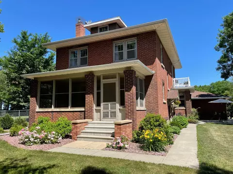 38364 200th St, Springfield, MN 56087