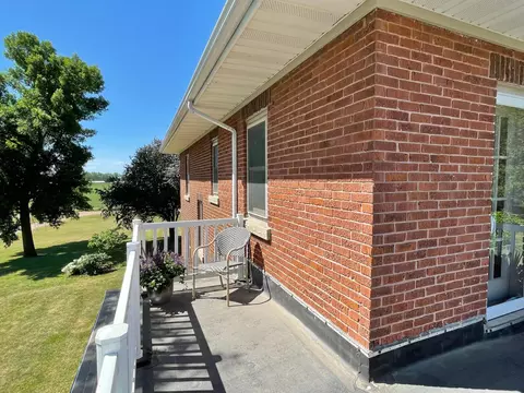 Exterior - 38364 200th St, Springfield, MN 56087 photo 9 of 26