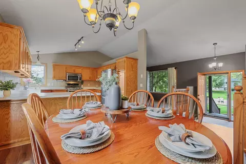 7306 Old Mill Rd, Centerville, MN 55038 photo 8