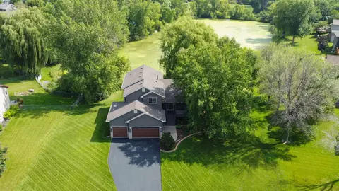 7306 Old Mill Rd, Centerville, MN 55038
