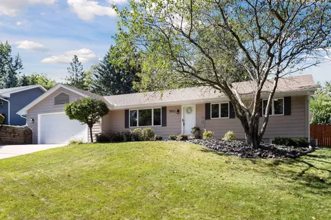 7853 Conroy Way, Inver Grove Heights, MN 55076