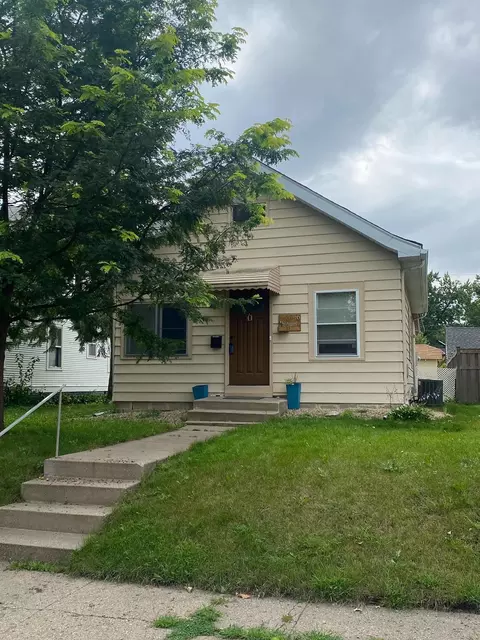 3716 27th Ave S, Minneapolis, MN 55406