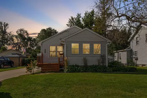 1027 6th St NW, Faribault, MN 55021 photo 2