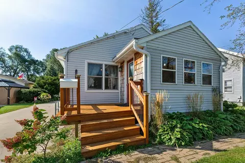 1027 6th St NW, Faribault, MN 55021 photo 4