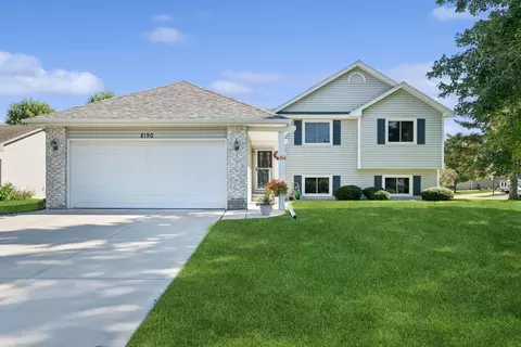 8190 Lower 147th St W, Apple Valley, MN 55124