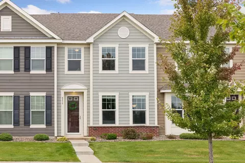 8419 Jonquil Ln N, Maple Grove, MN 55369