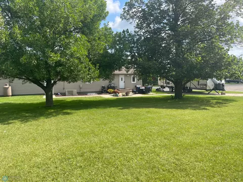 912 Maple St, Lisbon, ND 58054 photo 35