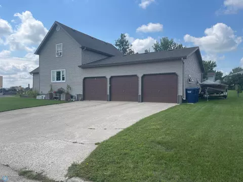 912 Maple St, Lisbon, ND 58054 photo 40