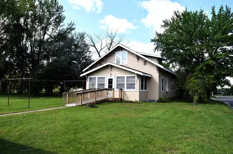 502 5th St SE, Staples, MN 56479 photo 2