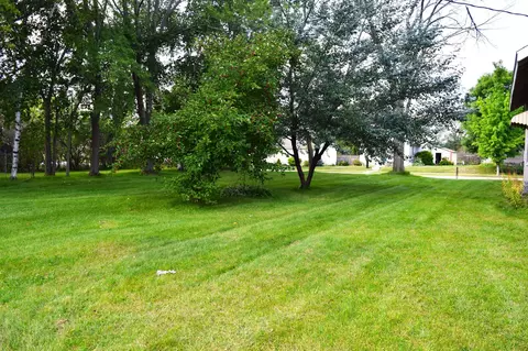 502 5th St SE, Staples, MN 56479 photo 5