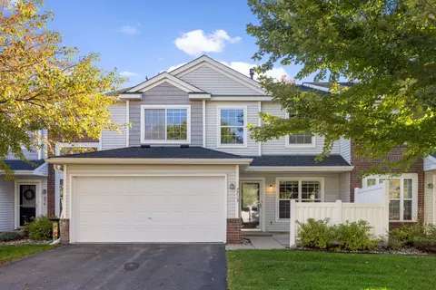 7713 Arboretum Village Cir, Chanhassen, MN 55317