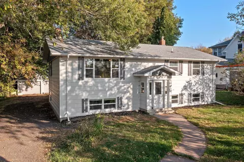 30435 Ridgewood Ave, Shafer, MN 55074