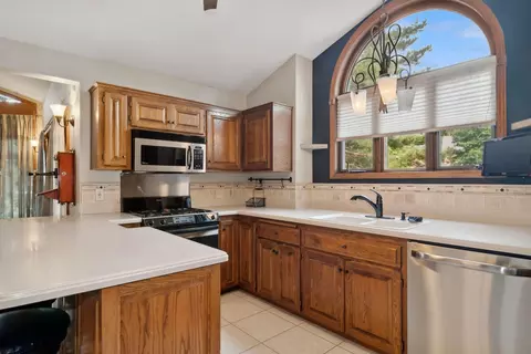 3661 Ashbury Rd, Eagan, MN 55122 photo 8