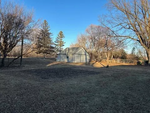 Exterior - 2322 260th St, Marshall, MN 56258 photo 2 of 6