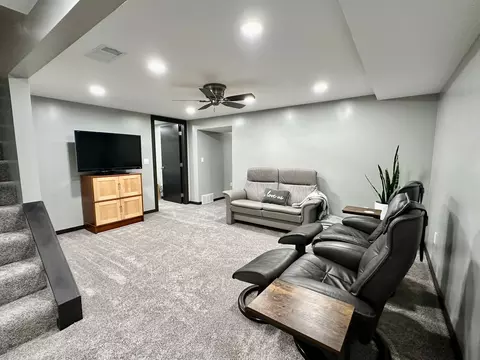 706 Maple St, Danube, MN 56230 photo 3