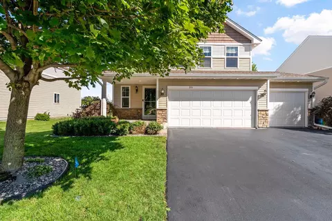 201 Pottok Ln, Shakopee, MN 55379
