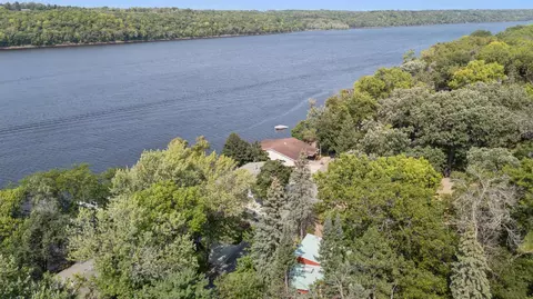 820 Lake St N, Prescott, WI 54021