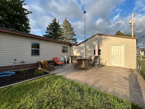 145 5th Ave NW, Elgin, MN 55932 photo 3